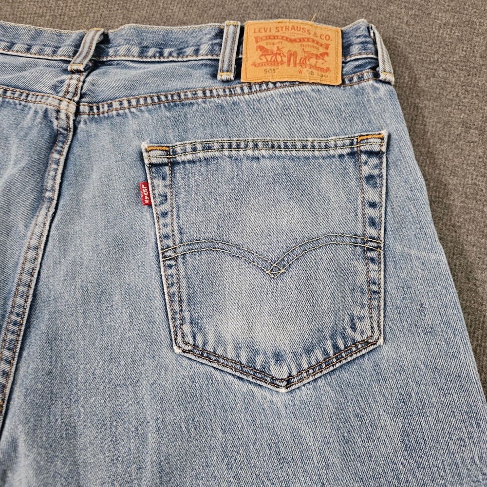Levis 505 Regular Fit Light Wash Straight Leg Denim Jeans Mens 38x30 Blue - Picture 16 of 16